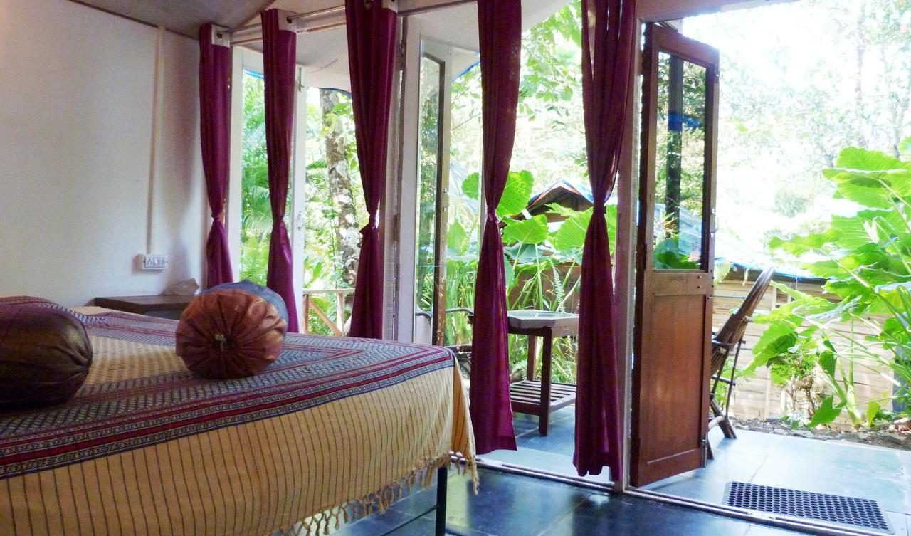 Secret Garden Resort Patnem Beach Exterior photo