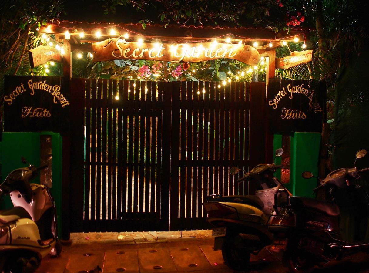 Secret Garden Resort Patnem Beach Exterior photo